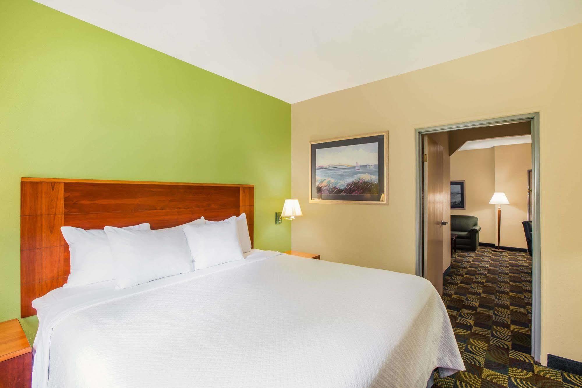 Days Inn & Suites By Wyndham Corpus Christi Central Luaran gambar